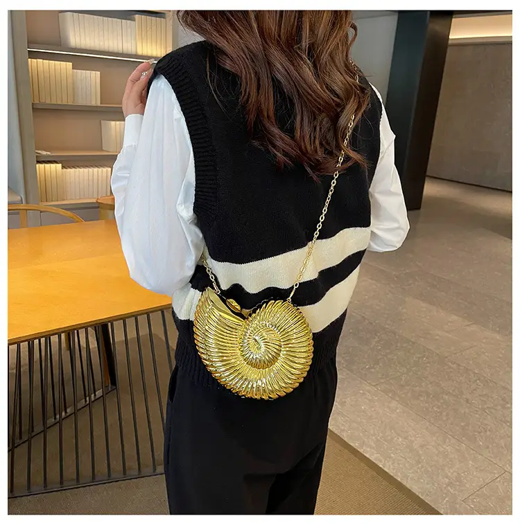 Golden Spiral Crossbody Bag for Women 2025 — feature 13