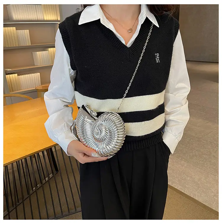 Golden Spiral Crossbody Bag for Women 2025 — feature 19