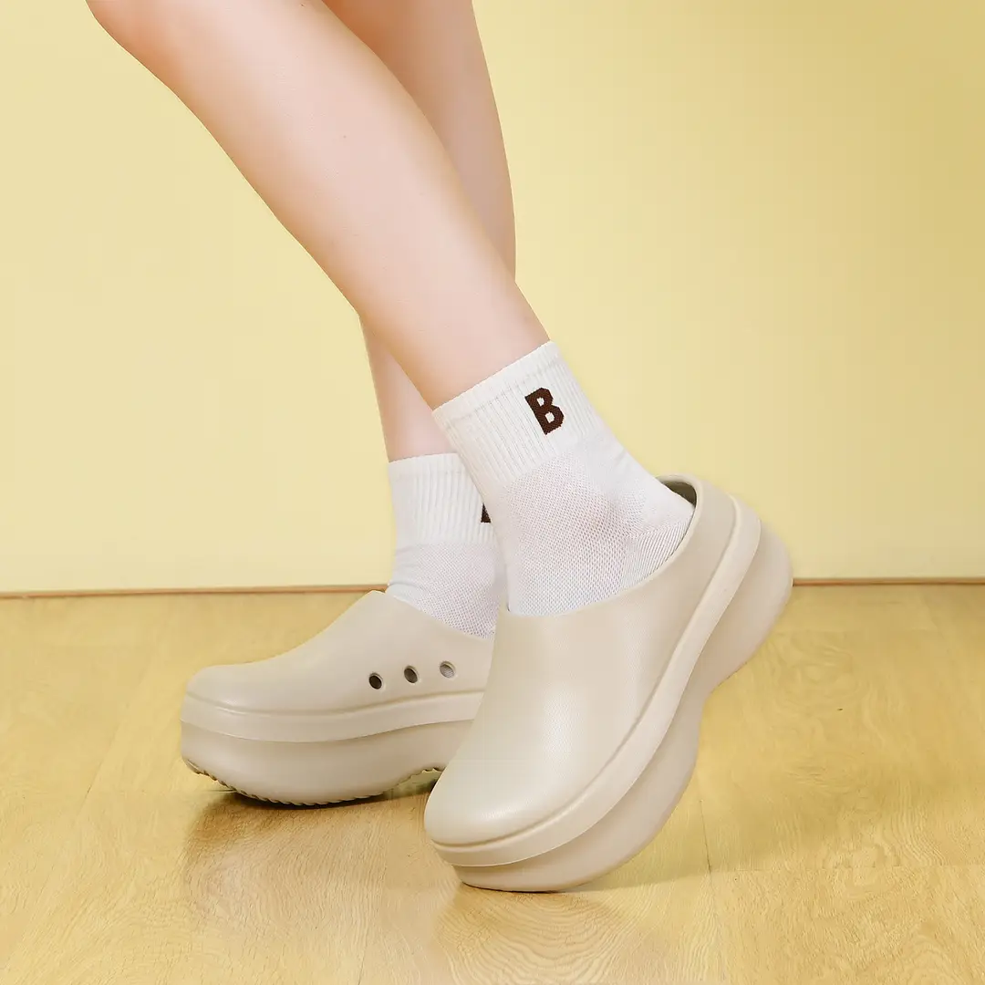 Chef Shoes Women's Outer Wear Waterproof and Oil-proof Wear-resistant Height-increasing Baotou Top EVA Kitchen Non-slip Sandals for Couples - Image 7