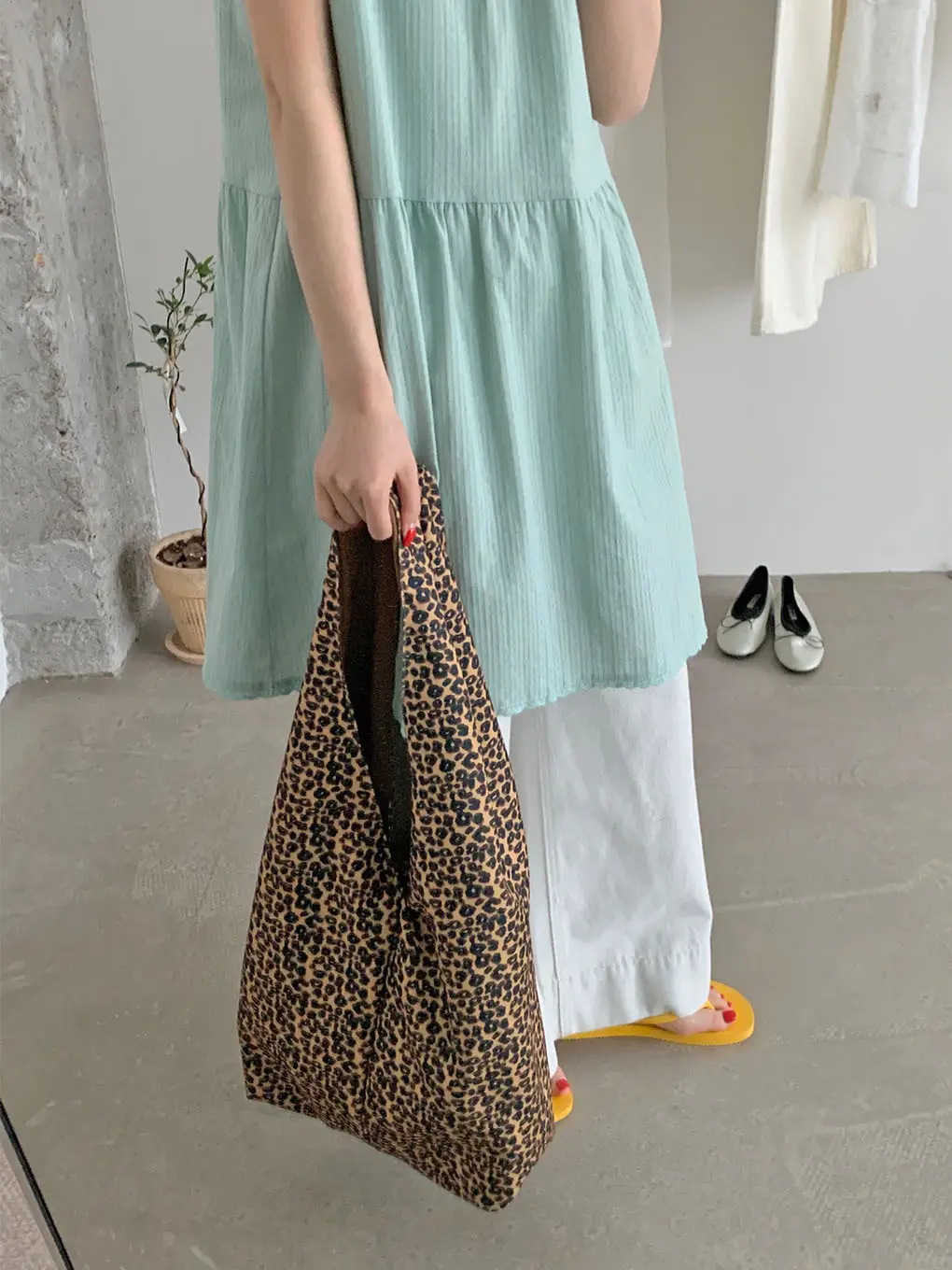 Korean Leopard Print Large Capacity Shoulder Bag — feature 12