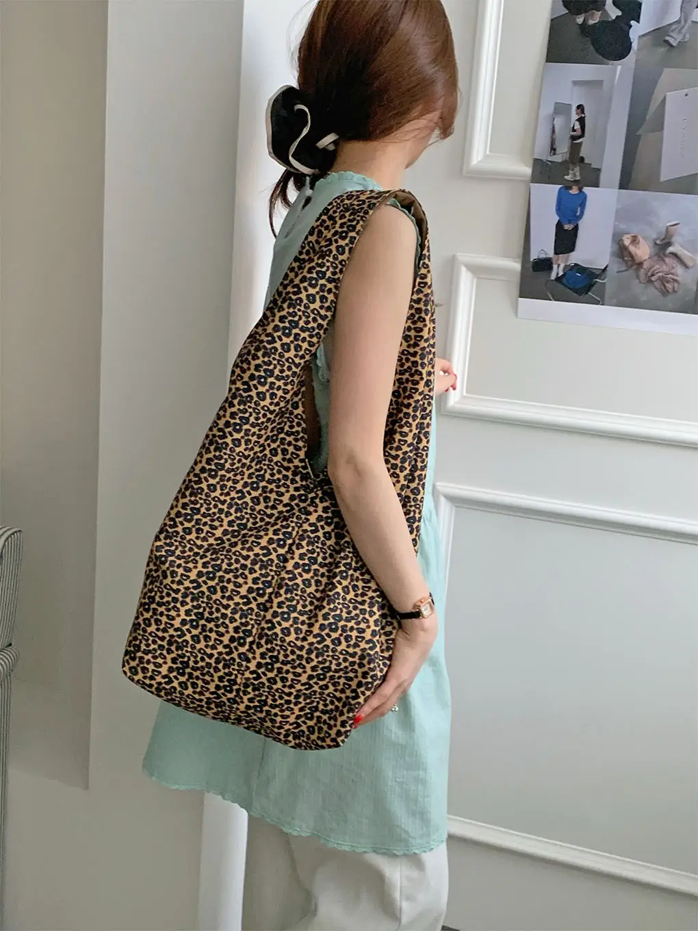 Korean Leopard Print Large Capacity Shoulder Bag — feature 8