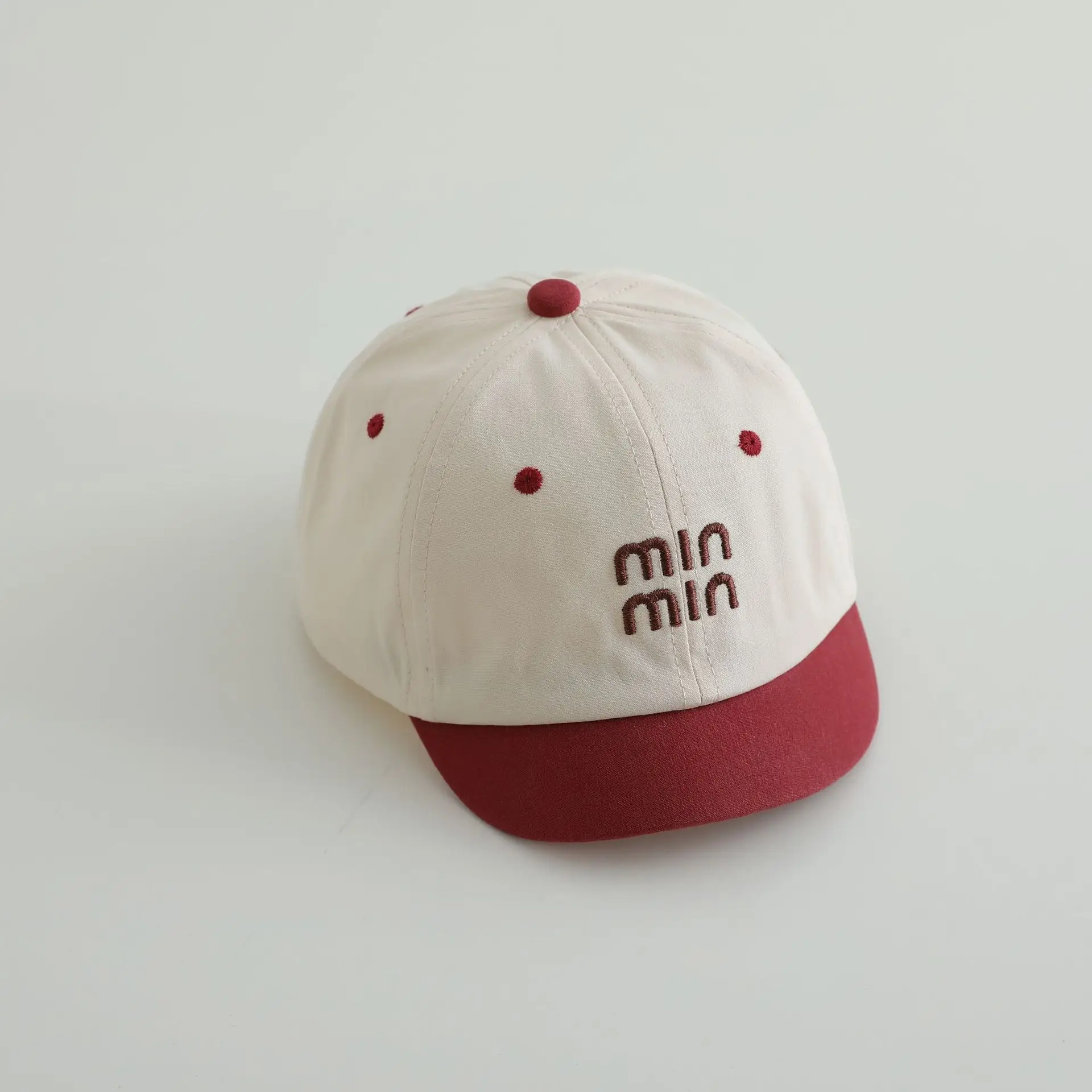 Minmin Baseball Cap Black White Red Brown β feature 12
