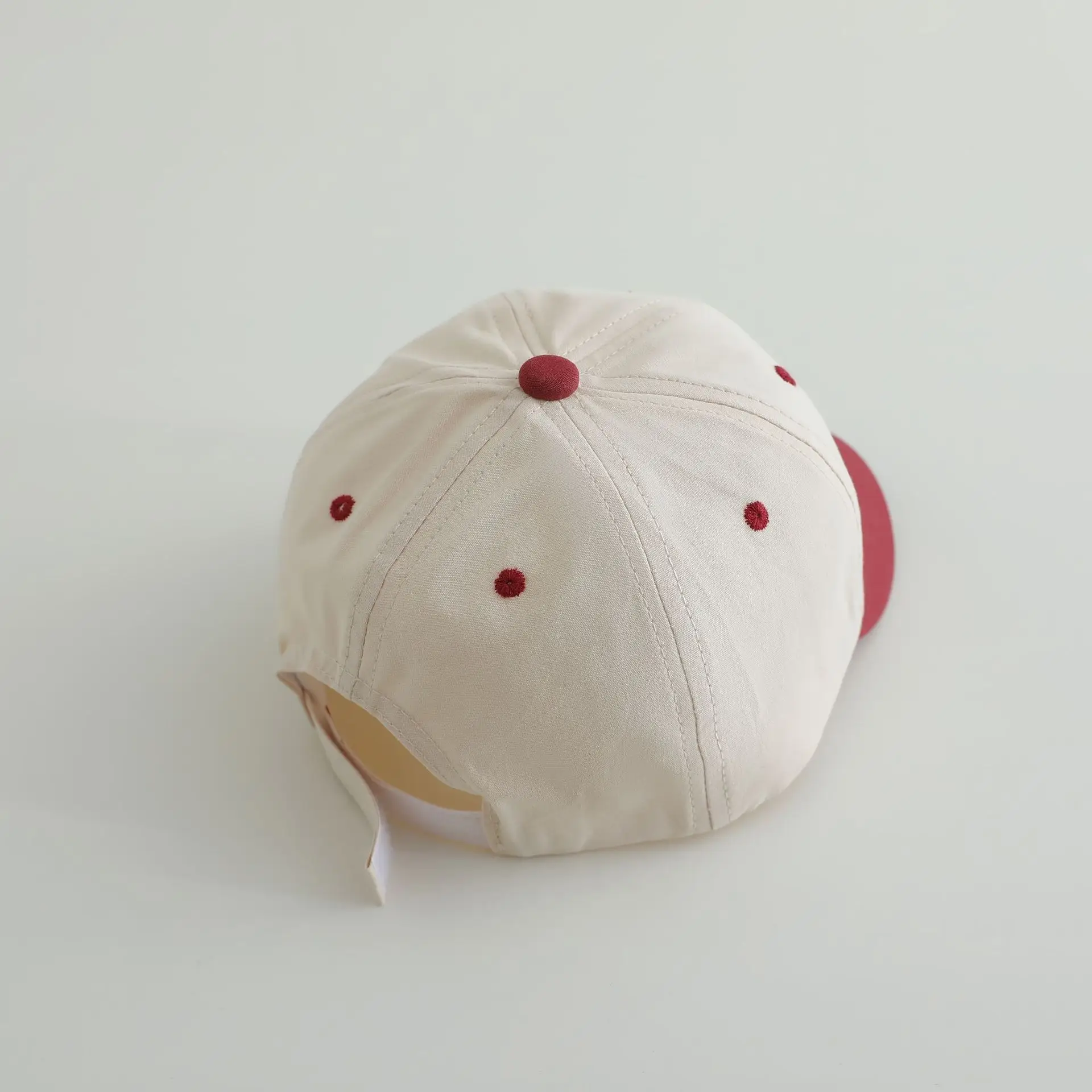 Minmin Baseball Cap Black White Red Brown β feature 14