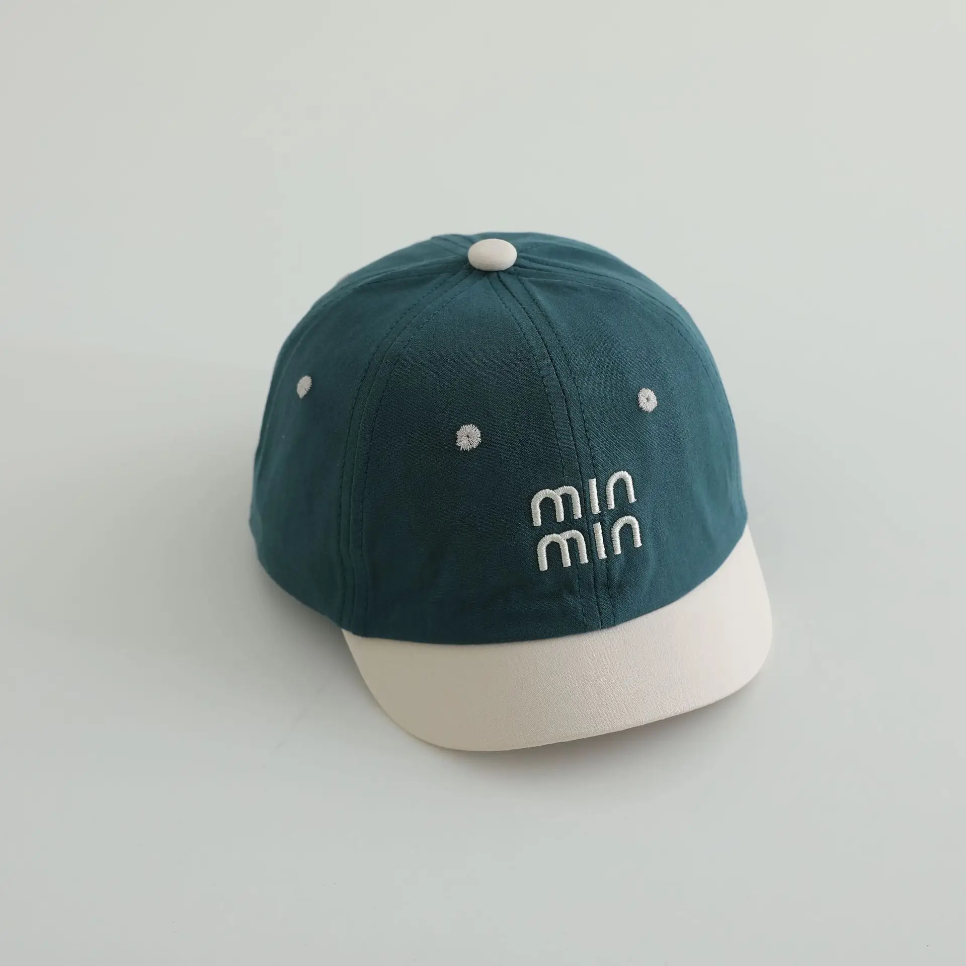 Minmin Baseball Cap Black White Red Brown - Image 4