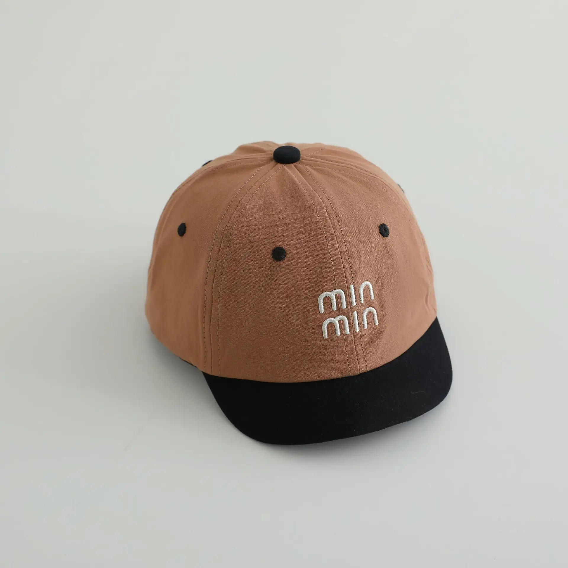 Minmin Baseball Cap Black White Red Brown - Image 5