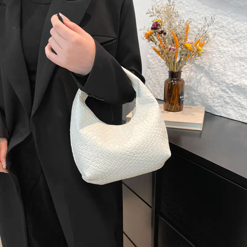 Maroon Woven Women's Shoulder Bag 2025 Casual Commuter - Image 6