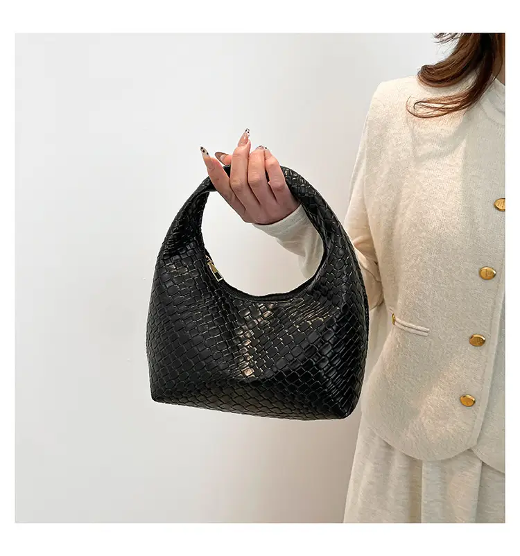 Maroon Woven Women's Shoulder Bag 2025 Casual Commuter — feature 13