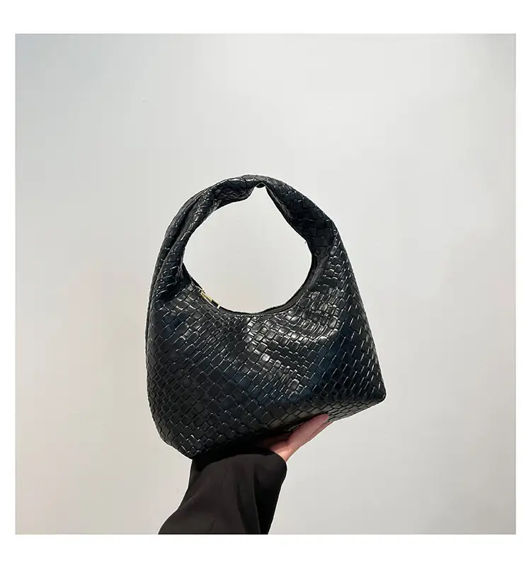Maroon Woven Women's Shoulder Bag 2025 Casual Commuter — feature 23