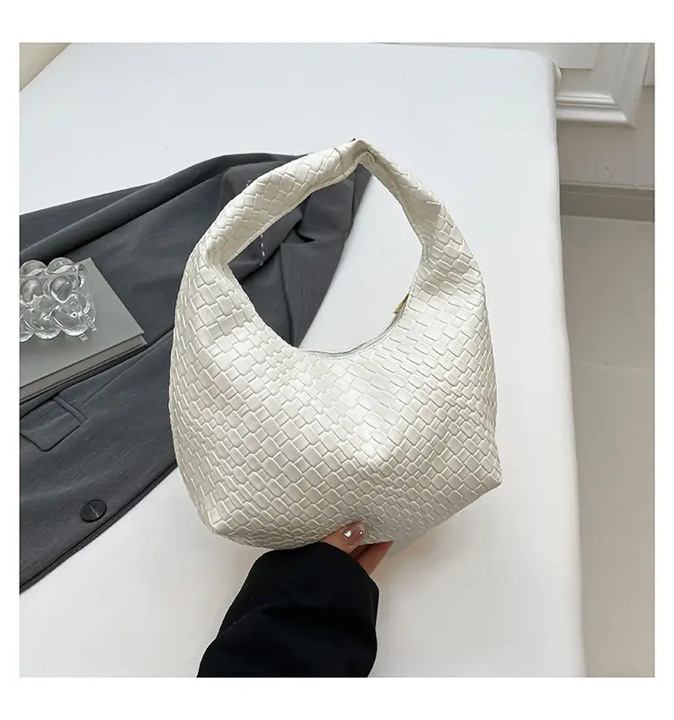 Maroon Woven Women's Shoulder Bag 2025 Casual Commuter - Image 2