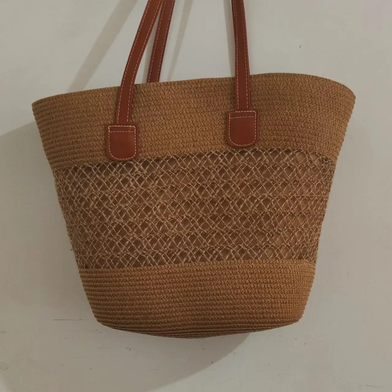 Straw Woven Women's Bag Large Capacity Beach Tote - Image 9