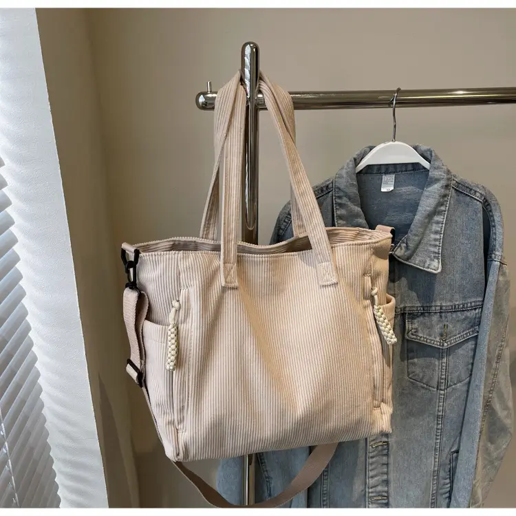 Green Large Capacity Crossbody Tote Bag for Women — feature 21