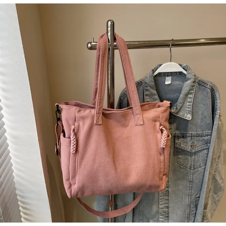 Green Large Capacity Crossbody Tote Bag for Women — feature 24