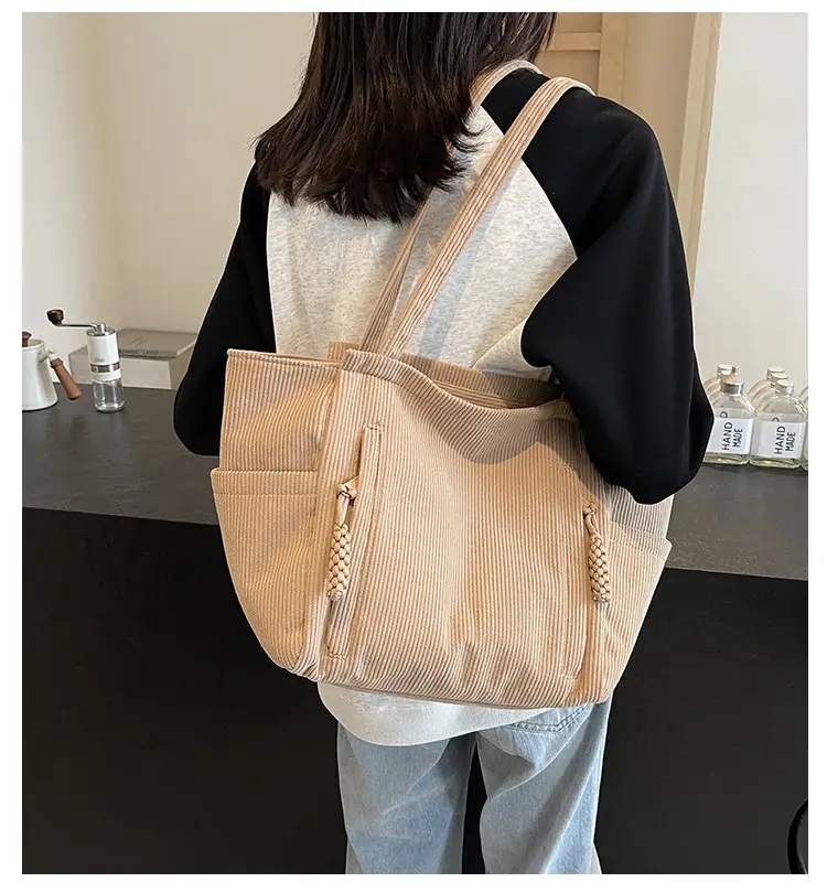 Women's Korean Style Casual Large Capacity Tote Bag — feature 2