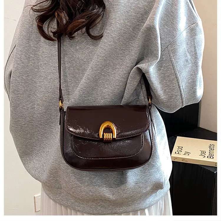 Women's Saddle Crossbody Bag Brown Black Red — feature 19