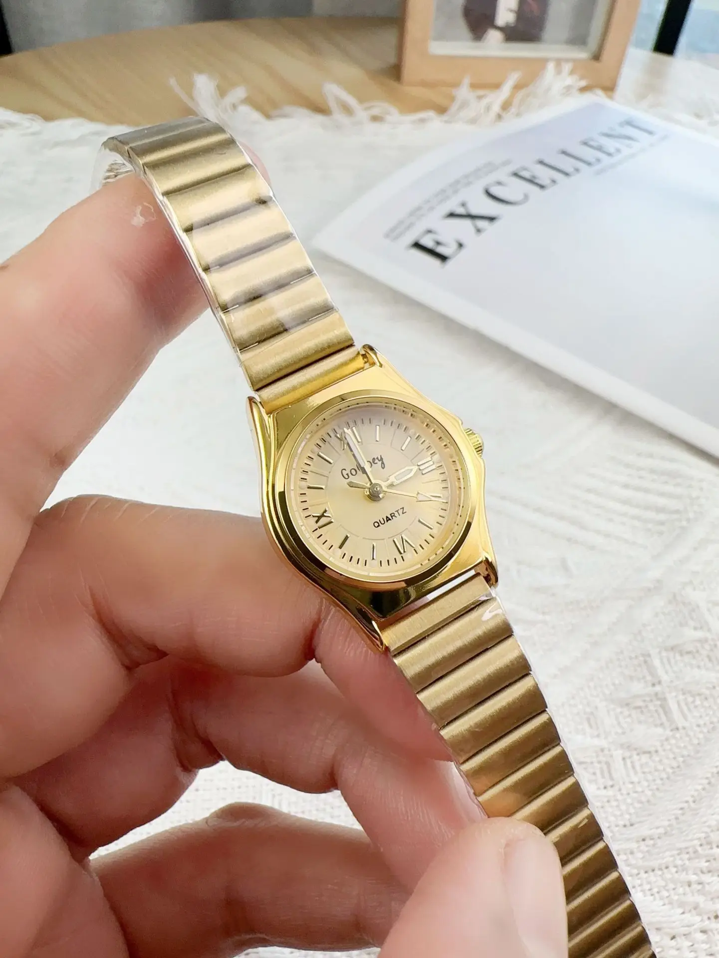 Gold Quartz Women's Watch with Cross-Body Band - Image 2