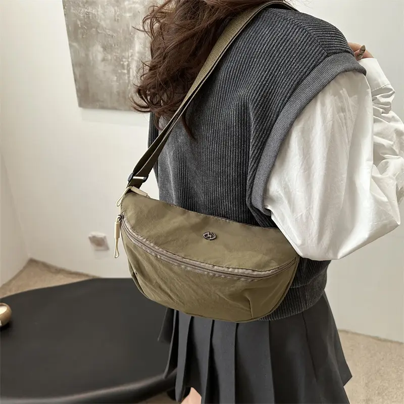 Light Portable Crossbody Bag Women 2025 New - Image 8