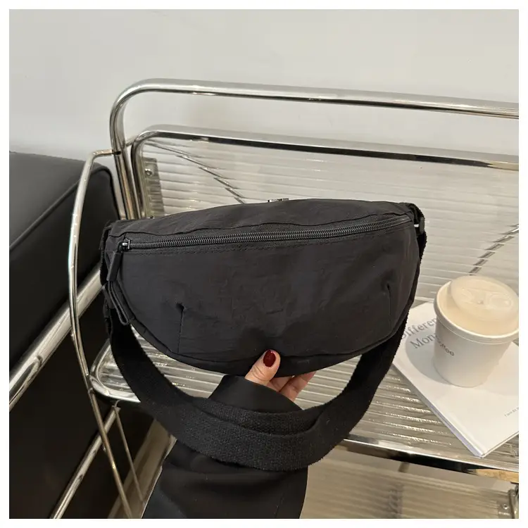 Light Portable Crossbody Bag Women 2025 New — feature 22