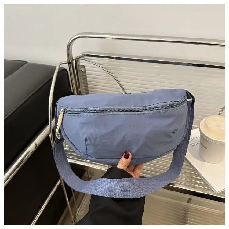 Light Portable Crossbody Bag Women 2025 New — feature 24