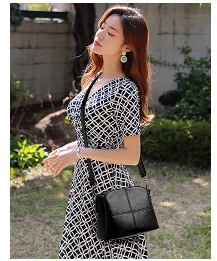 Black Leather Crossbody Bag for Women Middle Age — feature 10