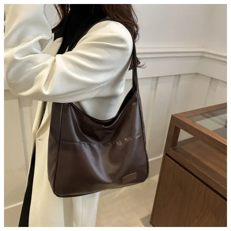Brown Korean Style Shoulder Bag Large Capacity — feature 17