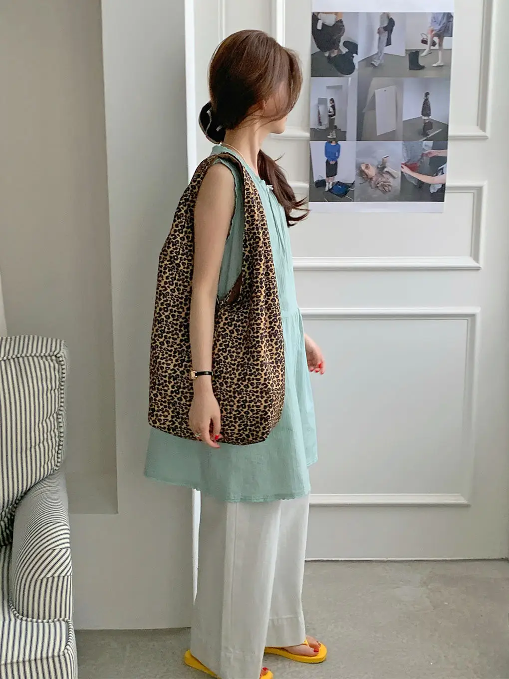 Korean Leopard Print Large Capacity Shoulder Bag — feature 6