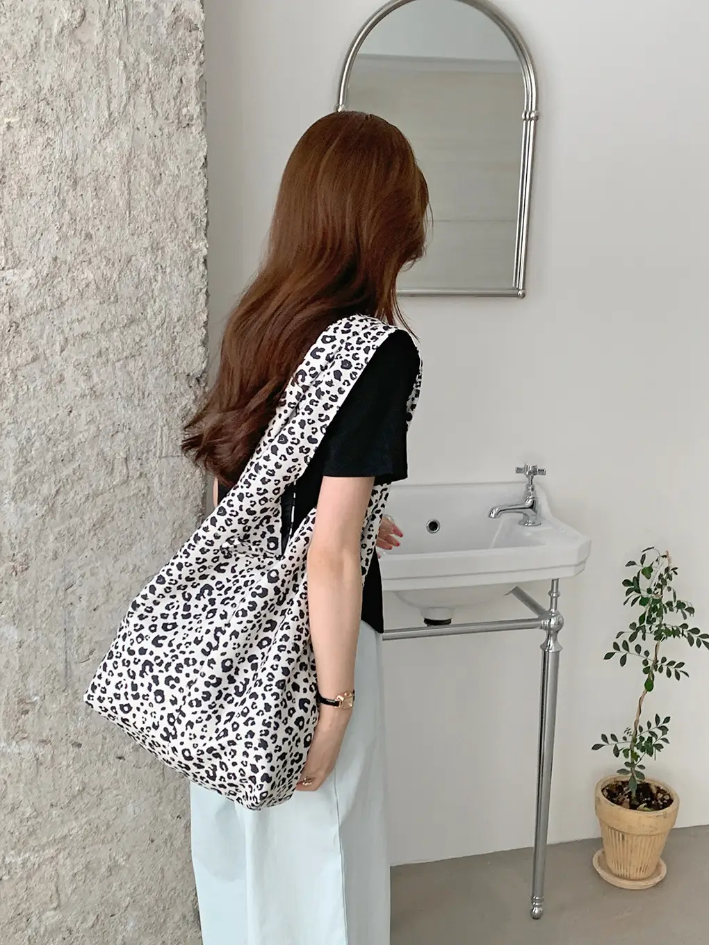 Korean Leopard Print Large Capacity Shoulder Bag - Image 2