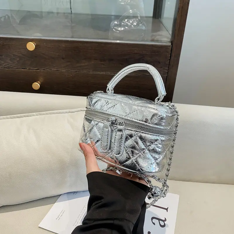 Black Rhomboid Chain Bag Women 2025 - Image 3