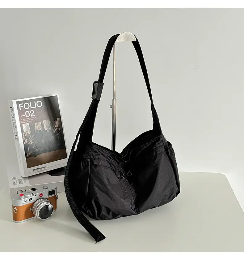 Waterproof Nylon Crossbody Bag for Men Women Large Capacity — feature 22