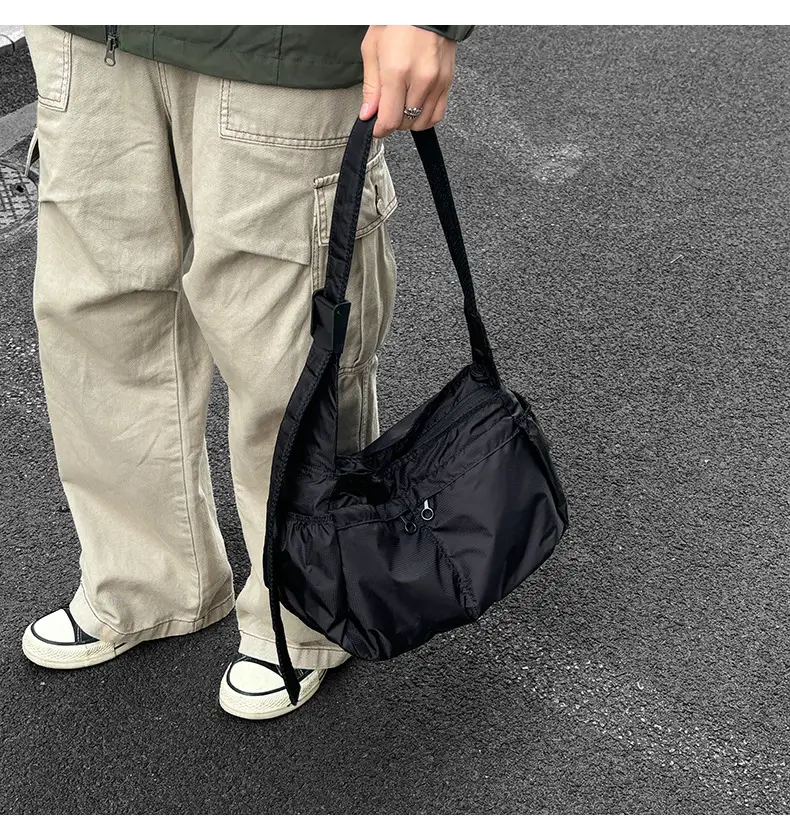 Waterproof Nylon Crossbody Bag for Men Women Large Capacity — feature 41