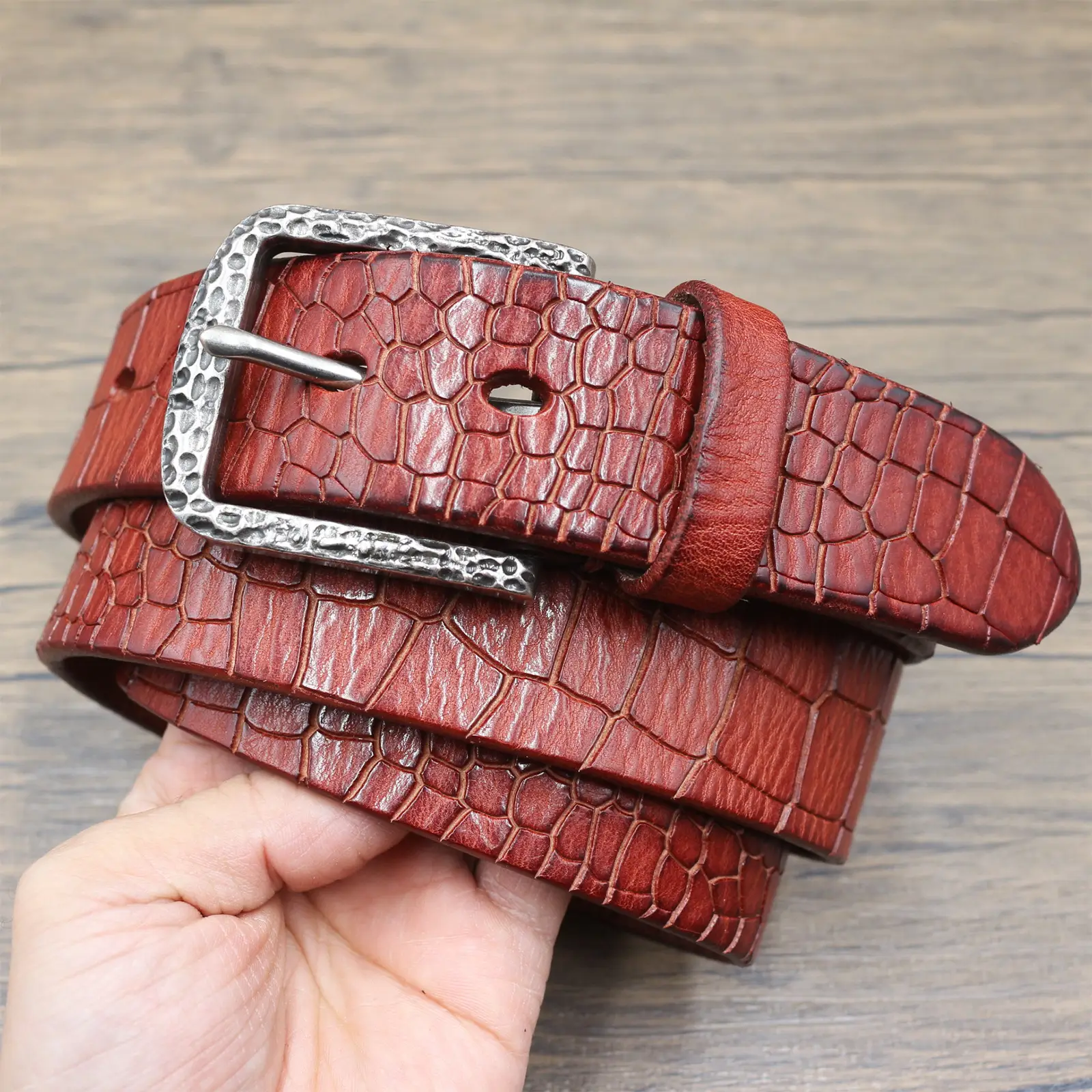 Vintage Croc Belt for Men Genuine Leather Pin Buckle — feature 14