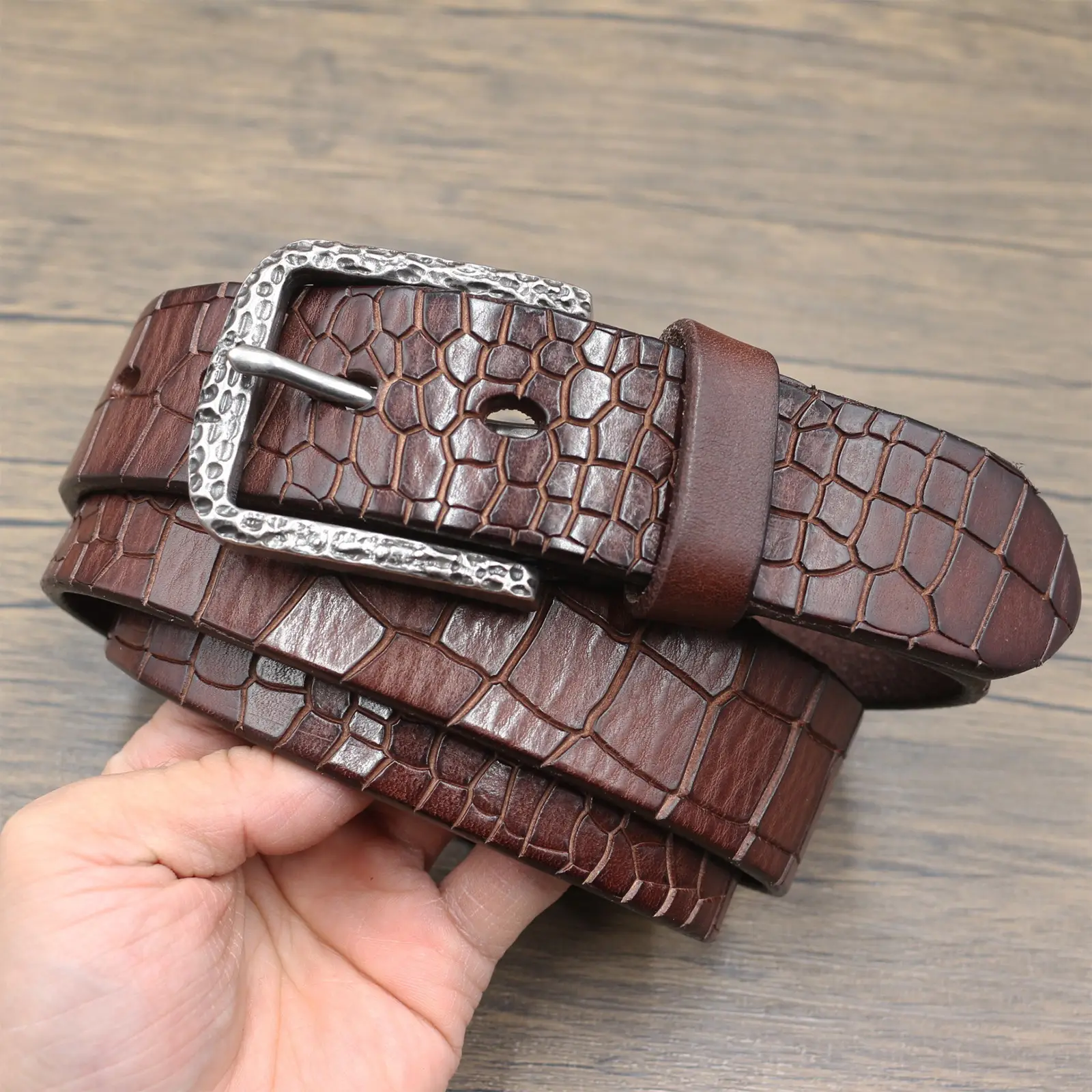 Vintage Croc Belt for Men Genuine Leather Pin Buckle — feature 20