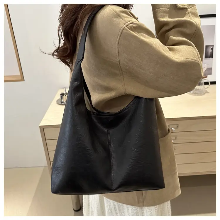 2025 Korean Style Black Leather Tote Bag with Crossbody & Zipper Compartment — feature 16