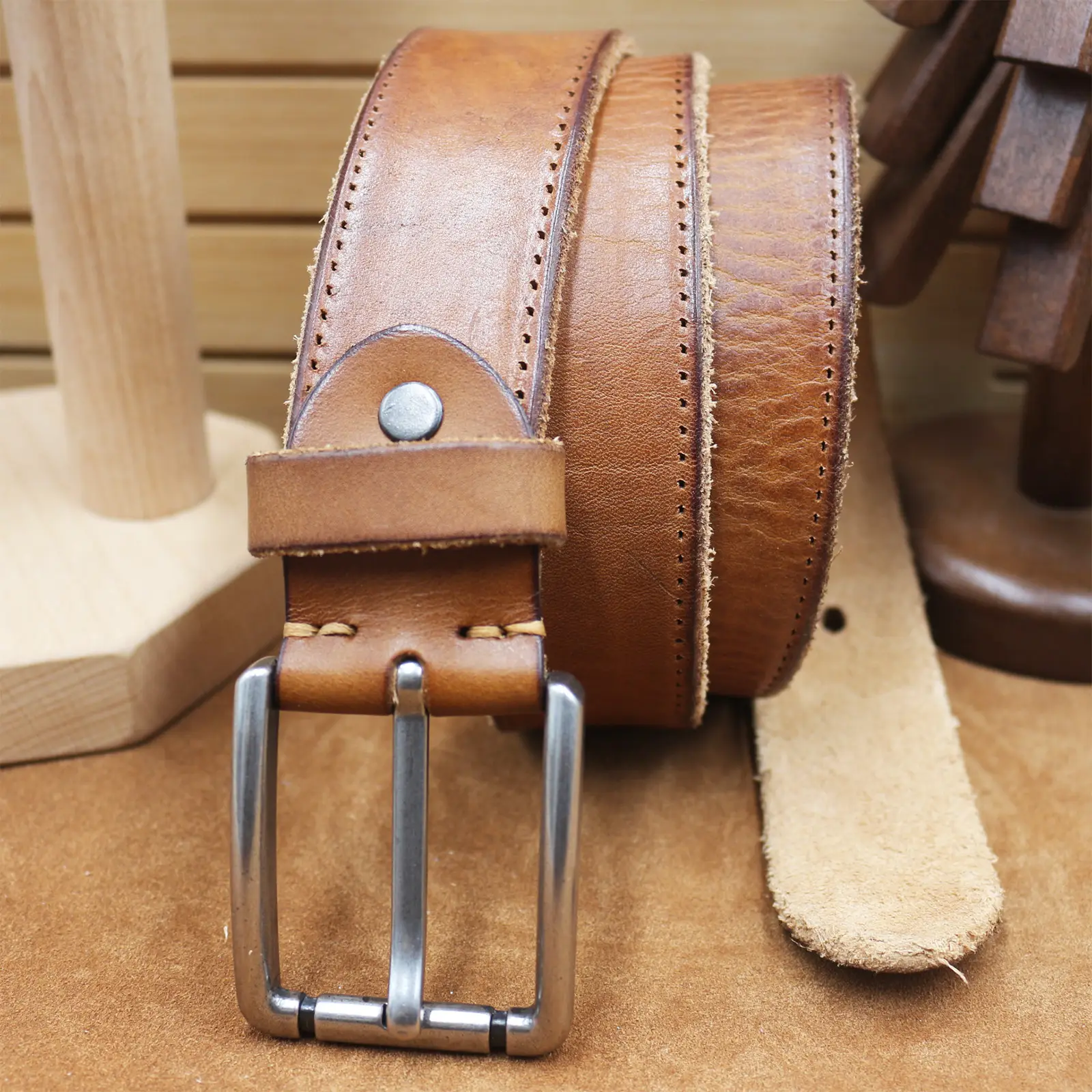 Men's Thick Leather Belt with Needle Buckle Brown — feature 13
