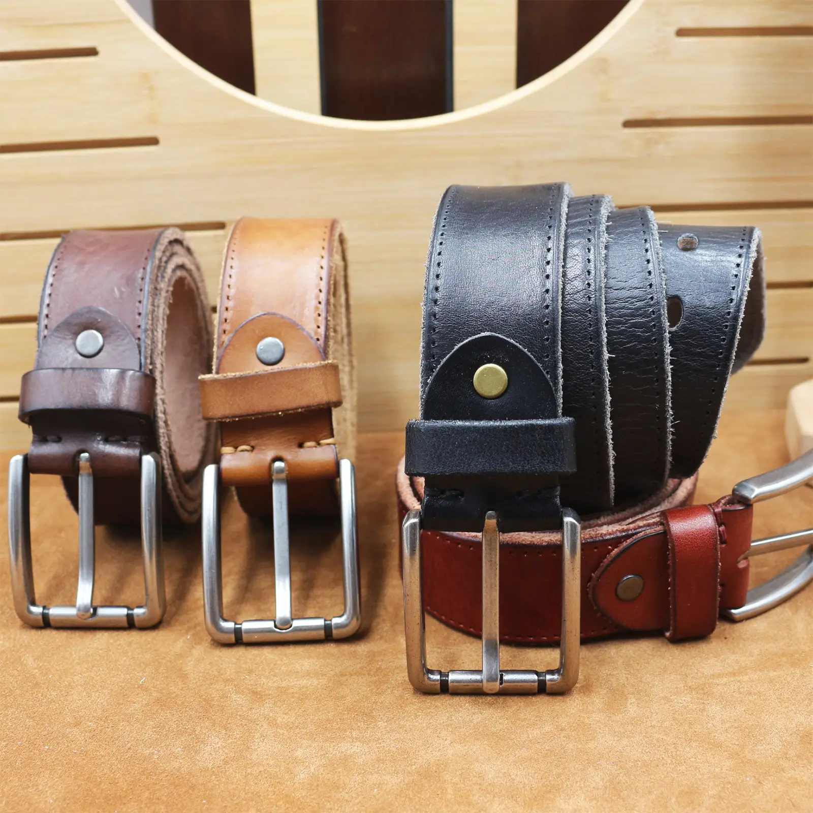 Men's Thick Leather Belt with Needle Buckle Brown — feature 2