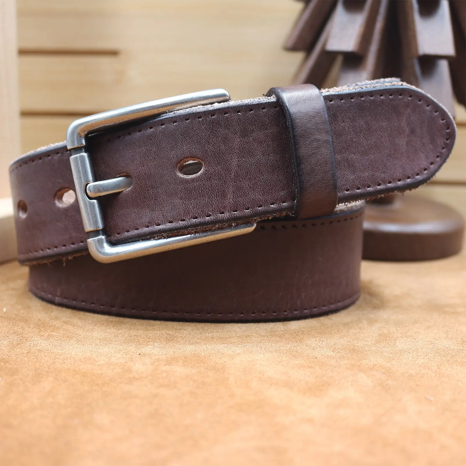 Men's Thick Leather Belt with Needle Buckle Brown — feature 20