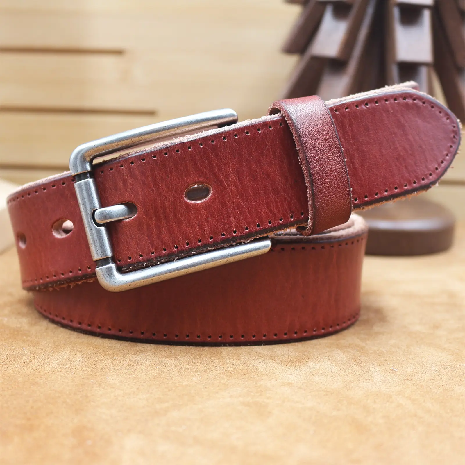 Men's Thick Leather Belt with Needle Buckle Brown — feature 25