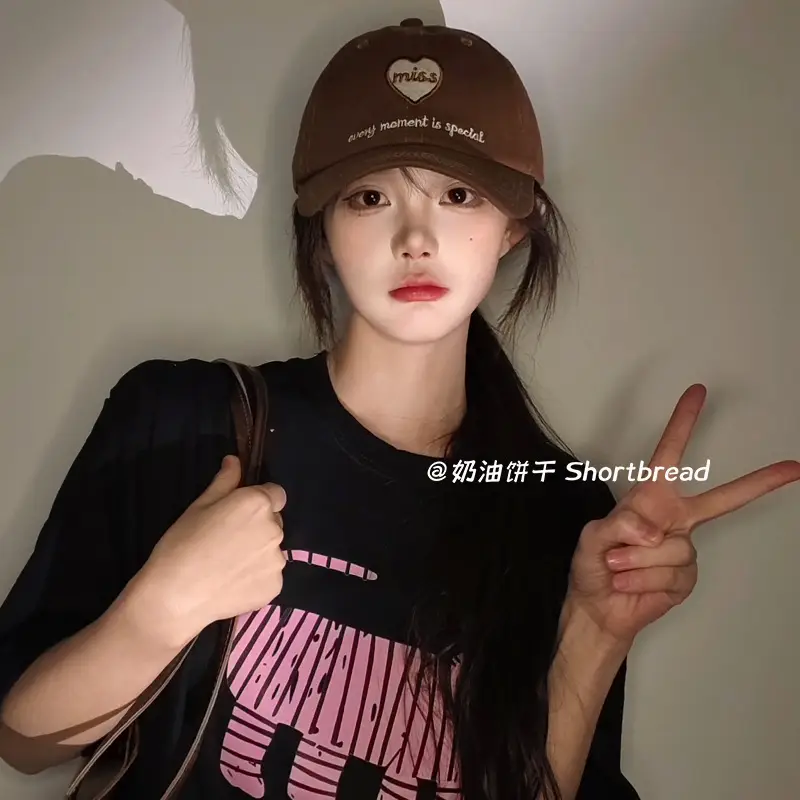 Korean Heart Duckbill Cap for Men Women Black - Image 5
