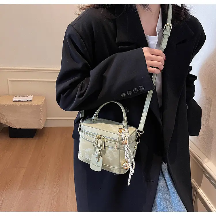 Women's Black Leather Box Bag with Chain Strap & Gold Plated Hardware — feature 28