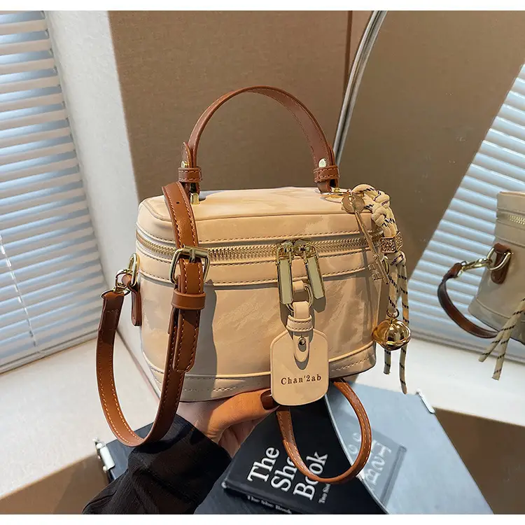 Women's Black Leather Box Bag with Chain Strap & Gold Plated Hardware — feature 31