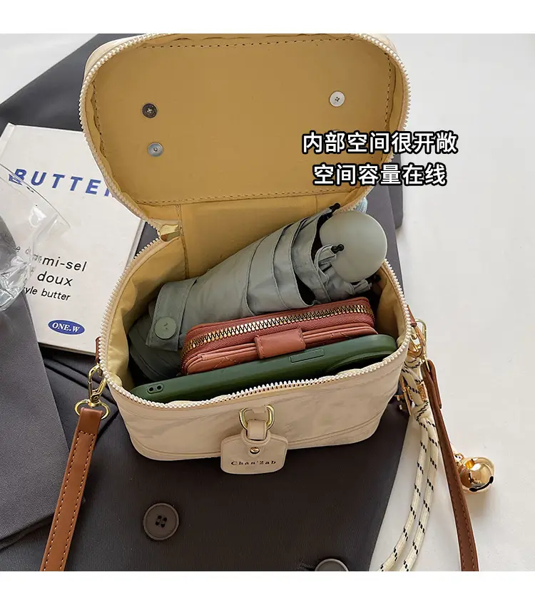 Women's Black Leather Box Bag with Chain Strap & Gold Plated Hardware — feature 8