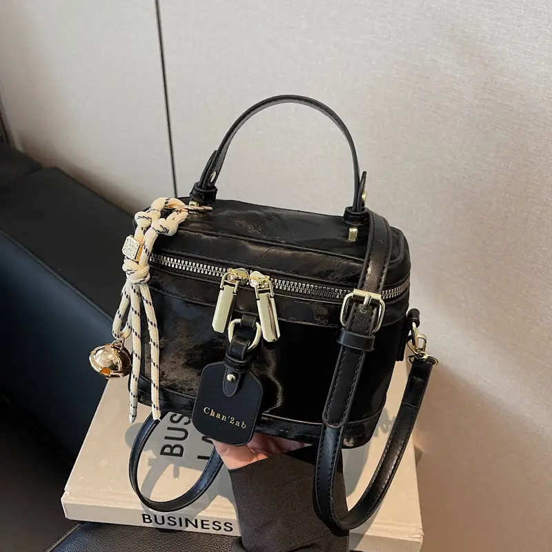 Women's Black Leather Box Bag with Chain Strap & Gold Plated Hardware - Image 3