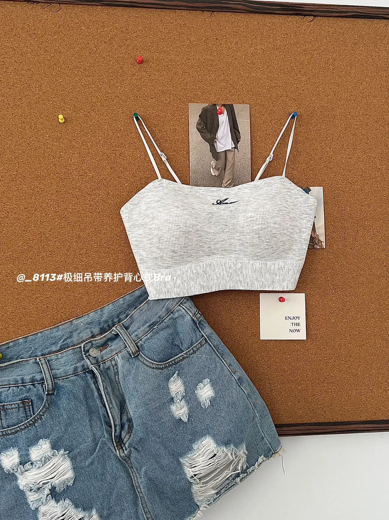 Spring New 8113 Fashion Strapless Traceless Bra — feature 18