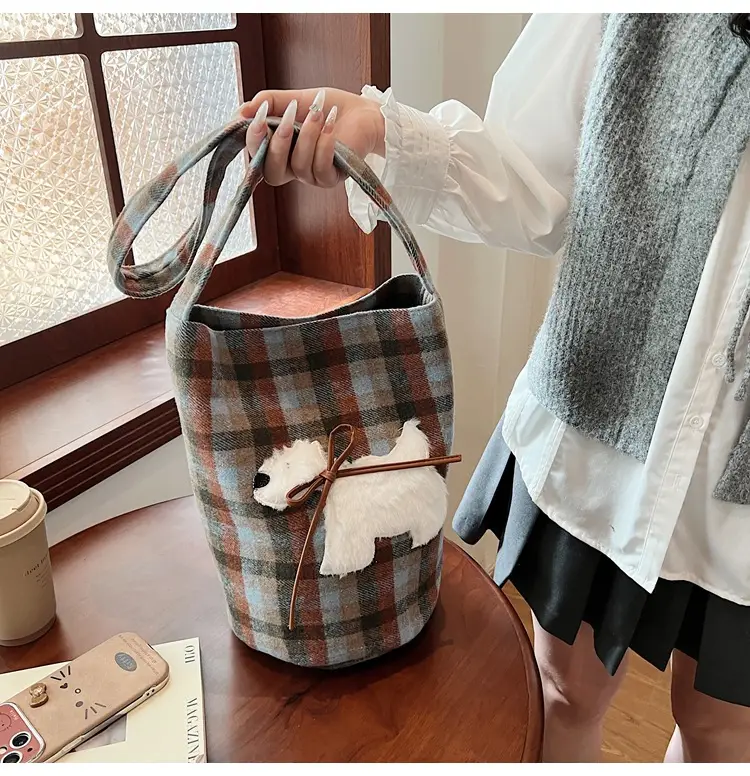 Women's Plaid Crossbody Bag 2025 Woolen Large Capacity — feature 7