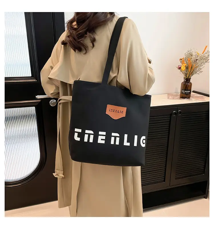 Women Canvas Shoulder Bag Large Capacity Autumn Winter 2025 — feature 31