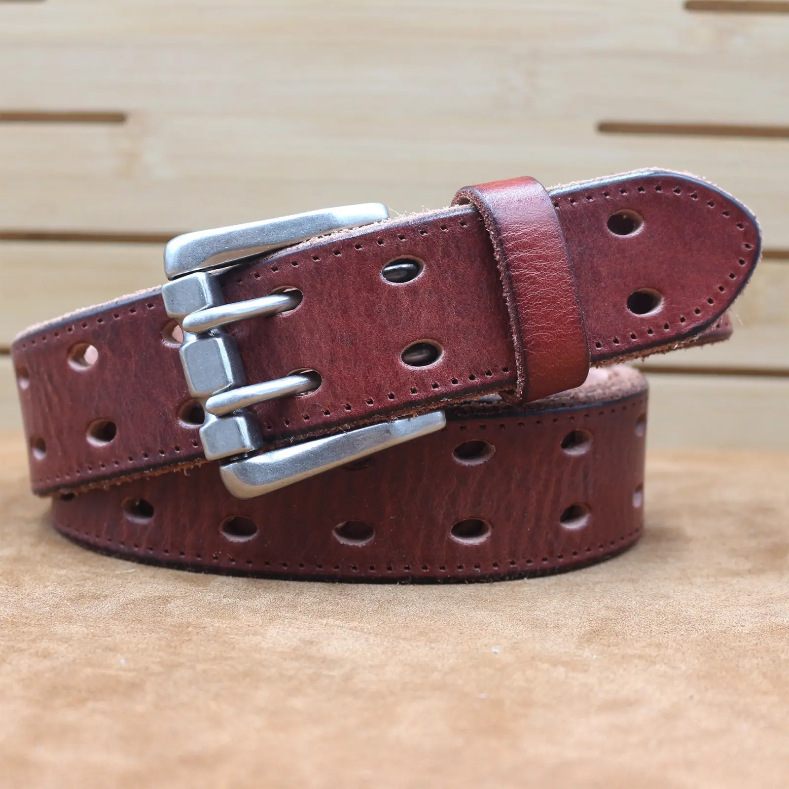 Men's Thick Cowhide Belt with Double Buckle — feature 8