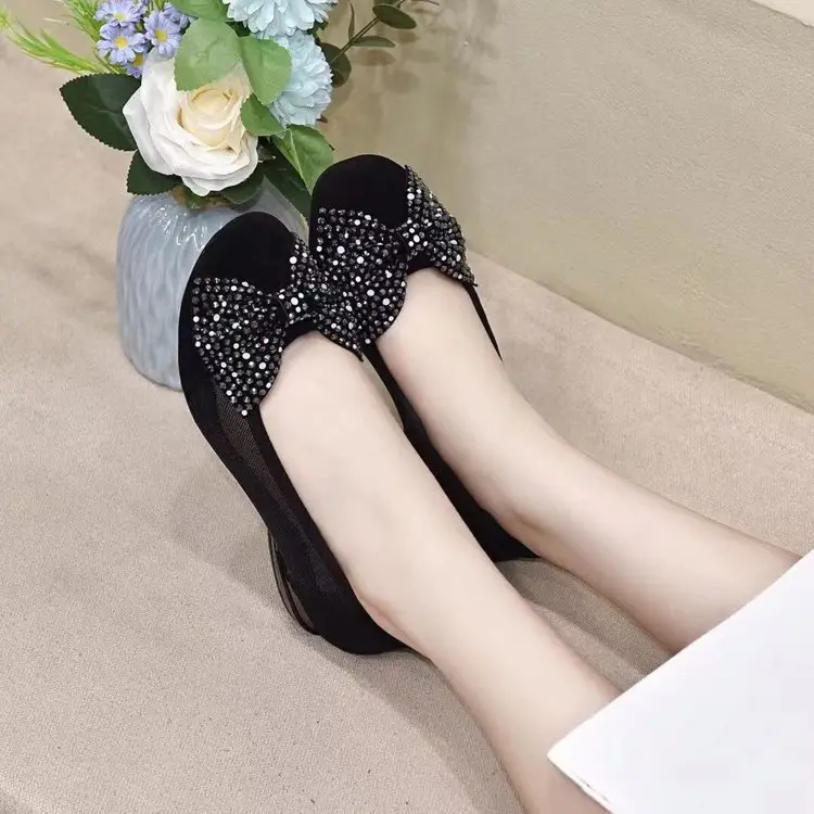 Mesh Shallow Mouth Bow Shoes Women's 2025 Summer New Round Toe Low Heel Soft Bottom Slip-on Women's Bean Shoes — feature 5