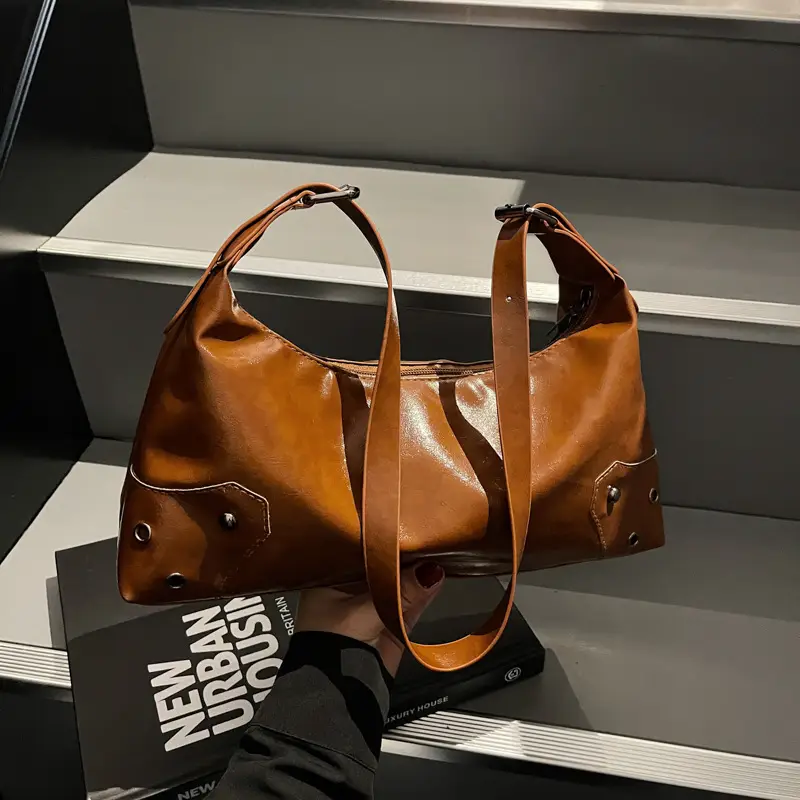 Elegant Black Leather Shoulder Bag for Women — feature 17