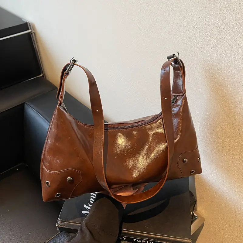 Elegant Black Leather Shoulder Bag for Women — feature 21