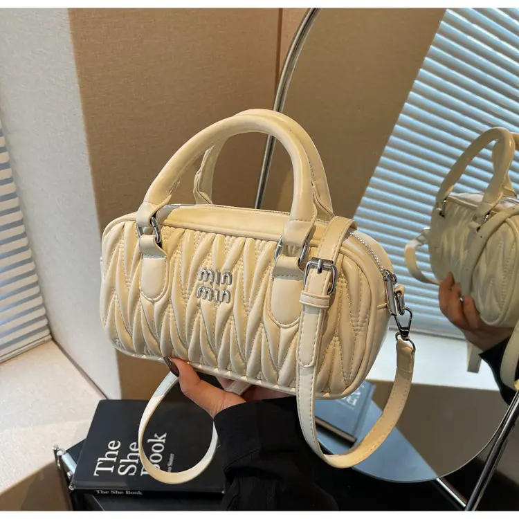 Women's High-end Embroidered Shoulder Bag Beige — feature 21