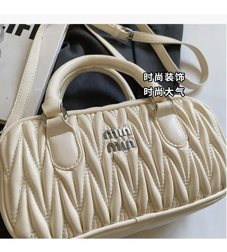 Women's High-end Embroidered Shoulder Bag Beige — feature 7